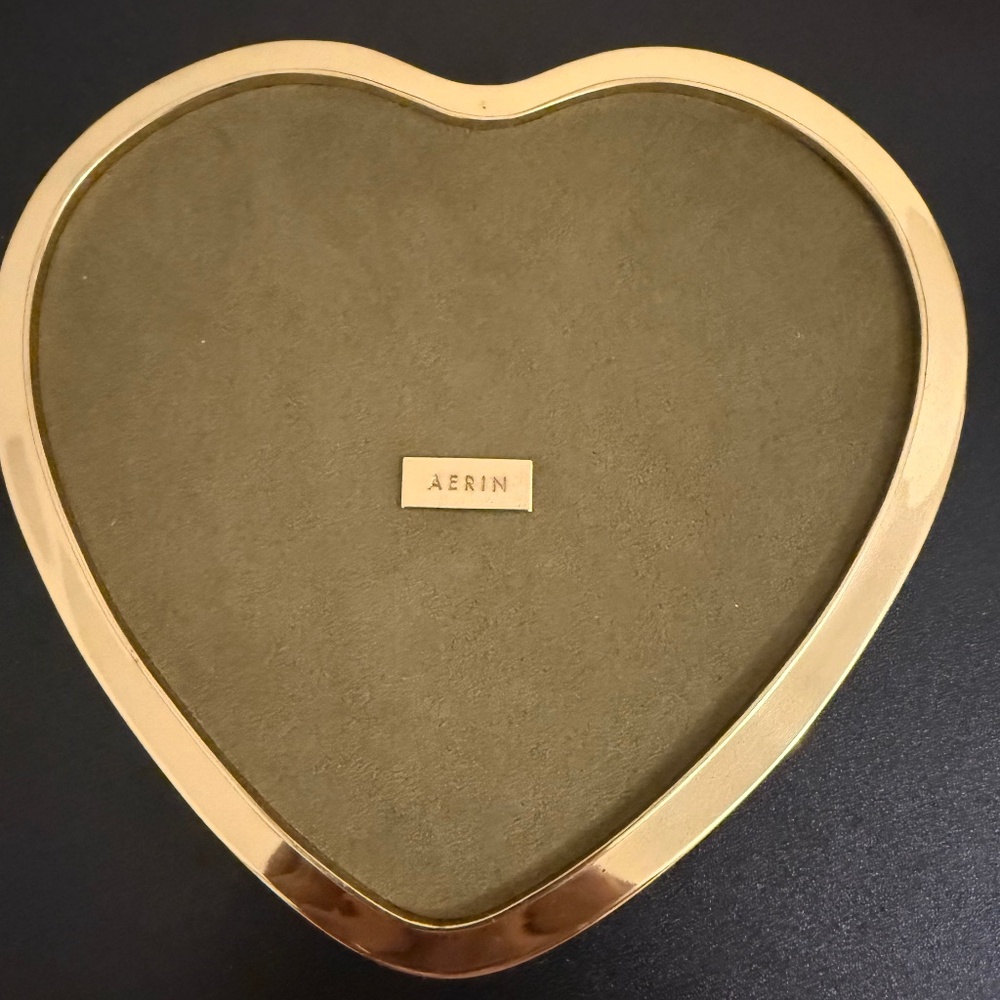 AERIN Valentina Velvet Heart Tray in Green - Picture 2 of 7